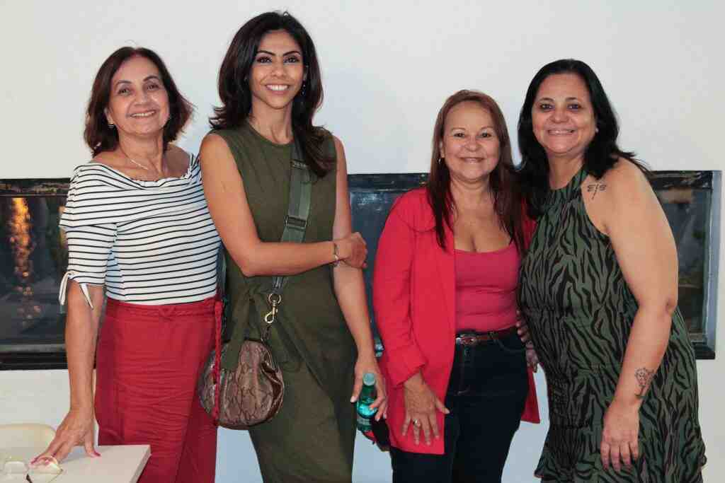 Duda Oliveira abre exposição no pátio do MAC