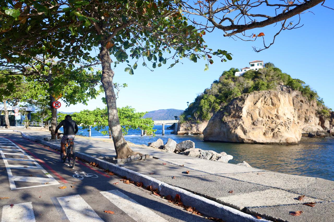 Prefeitura de Niterói entrega ciclofaixa na Orla da Boa Viagem e amplia malha cicloviária da cidade