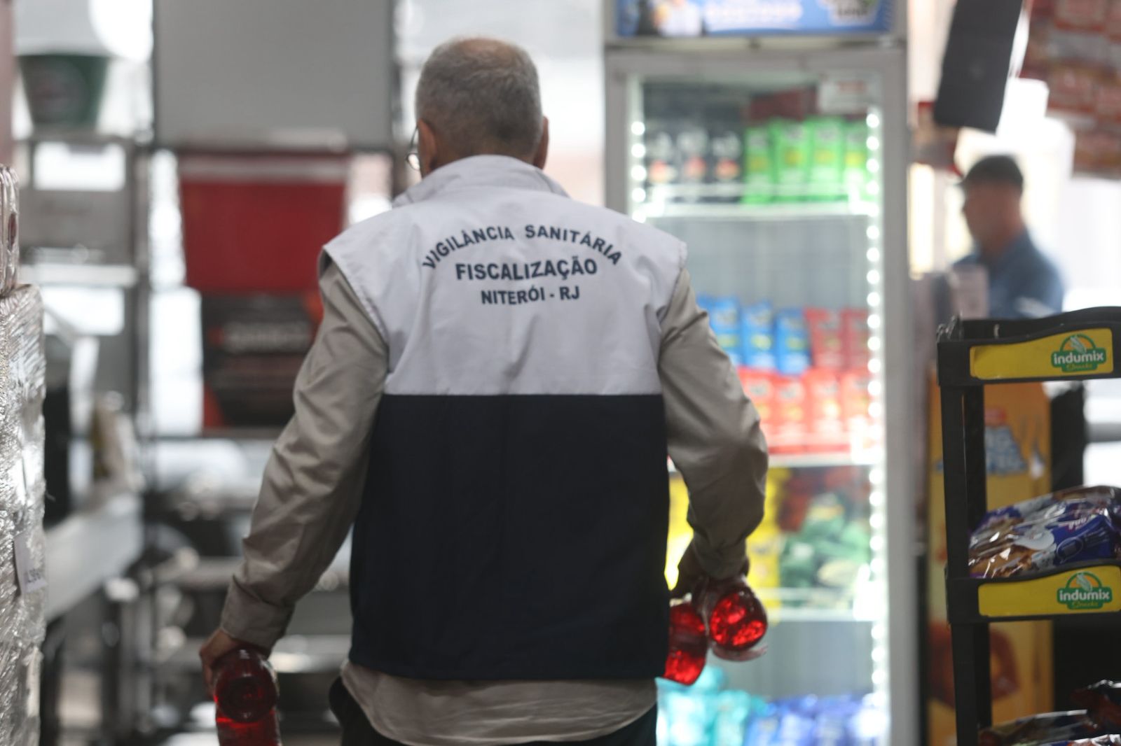Comércio de bebidas alcoólicas sob fiscalização