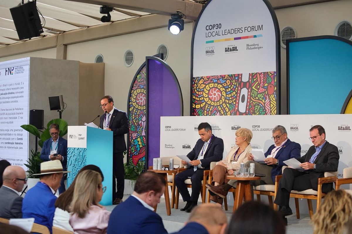 Prefeito de Niterói destaca protagonismo das cidades nas discussões sobre o clima