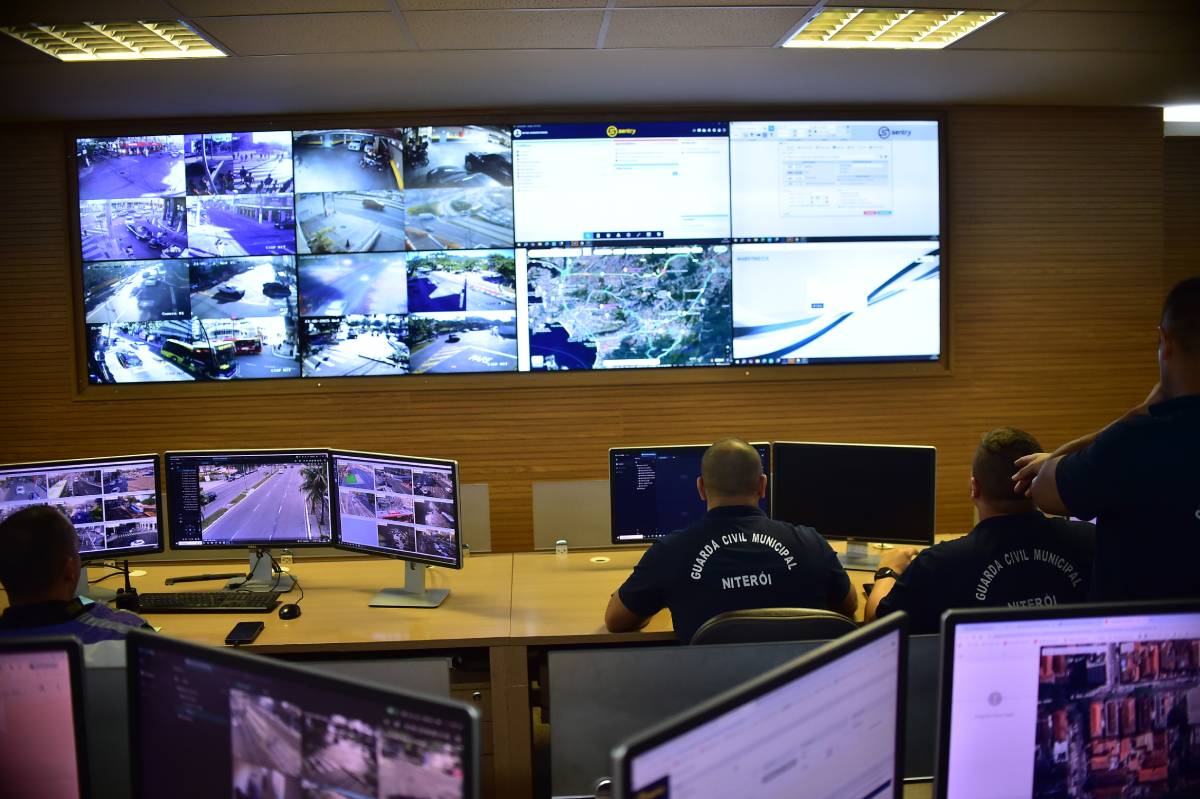 Monitoramento do Cisp leva à prisão de dois homens em Niterói