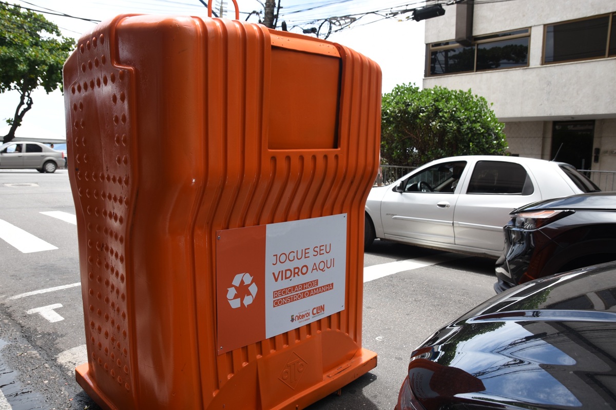 Companhia de Limpeza de Niterói recolhe mais de três toneladas de recicláveis no Réveillon