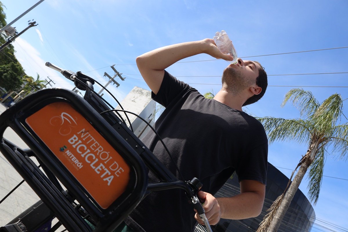 SMS reforça alerta e faz orientações sobre verão