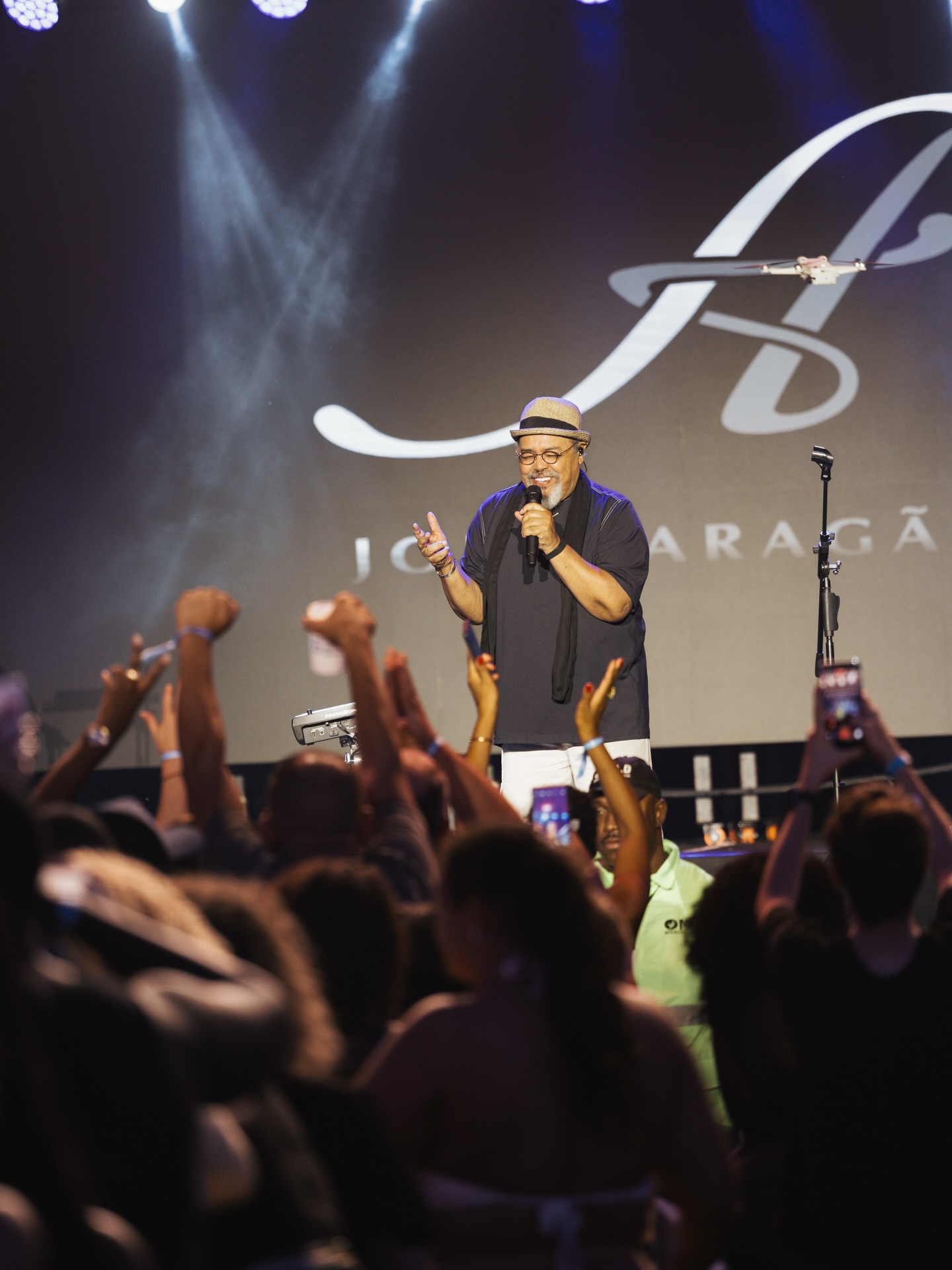 Jorge Aragão anima a tradicional Festa do Trabalhador em Santa Bárbara