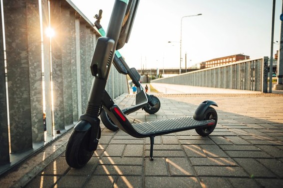 CDR analisa regras para circulação de patinetes elétricos