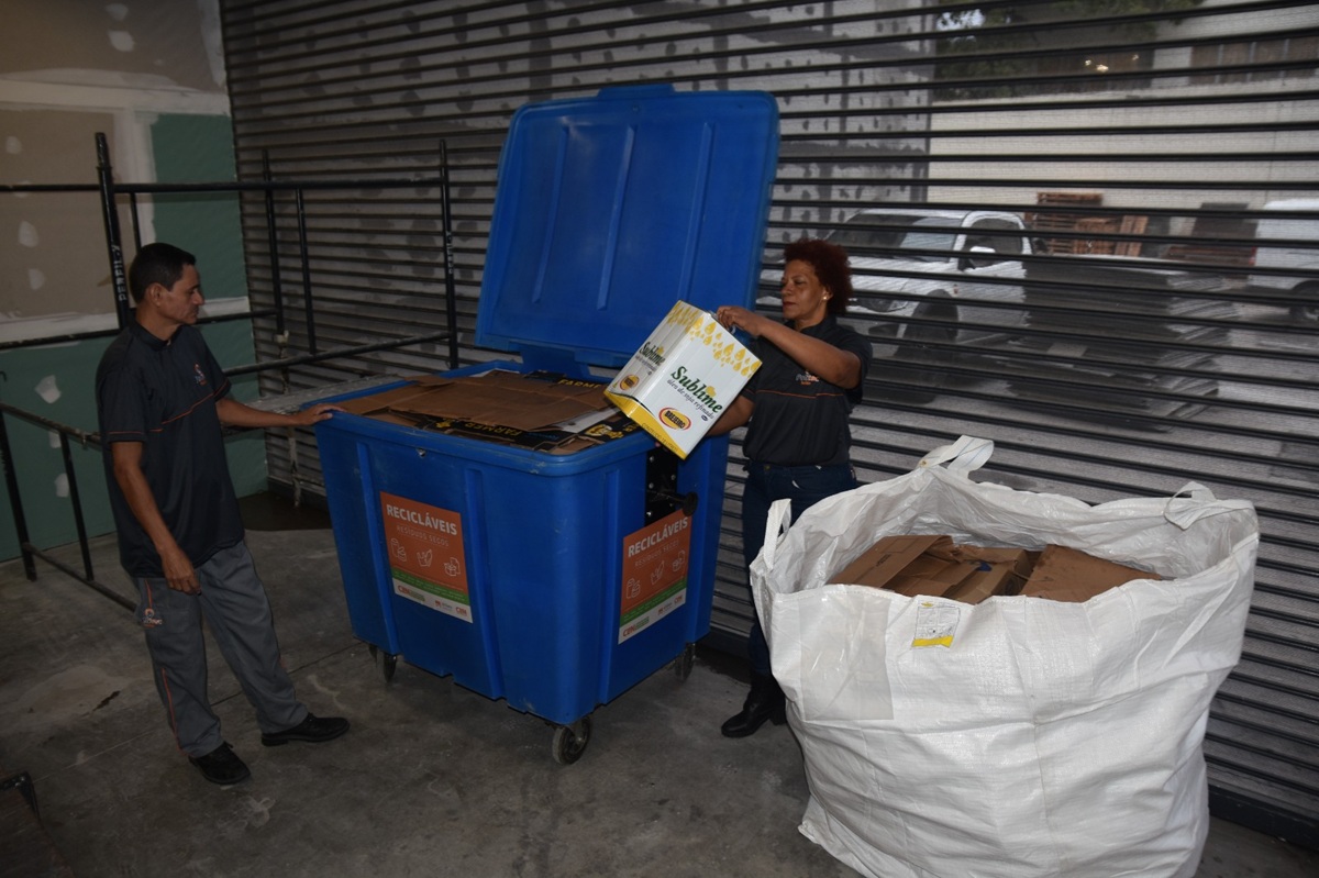 Clin amplia projeto de coleta seletiva em Niterói