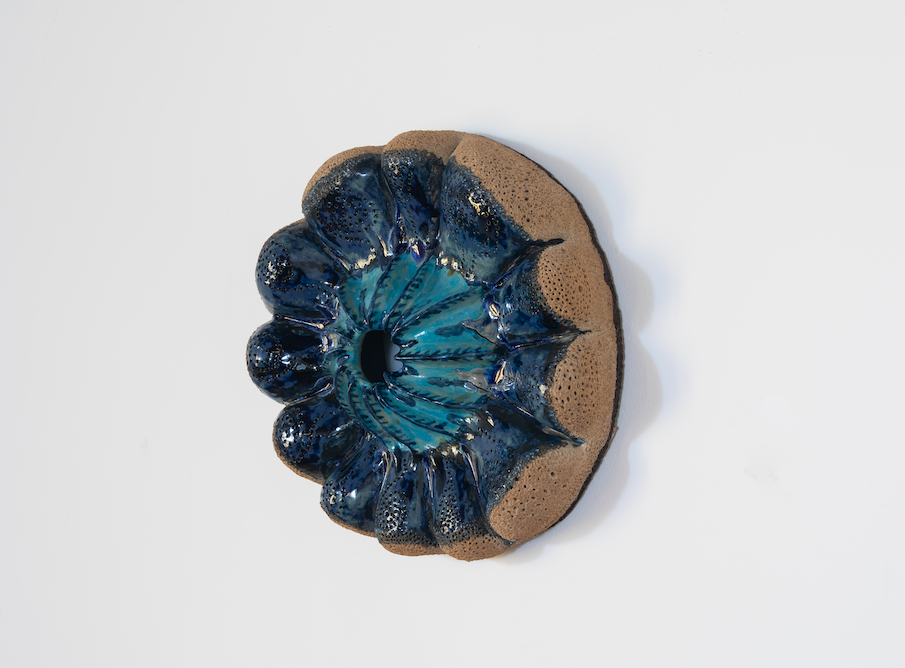 Instituto MECA ocupa o MAC Niterói com exposição dedicada às relaçõesentre arte contemporânea, espiritualidade e território