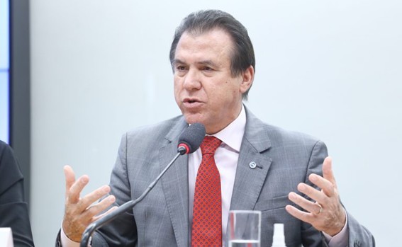 Marinho pede solução do Supremo contra uso irregular do MEI