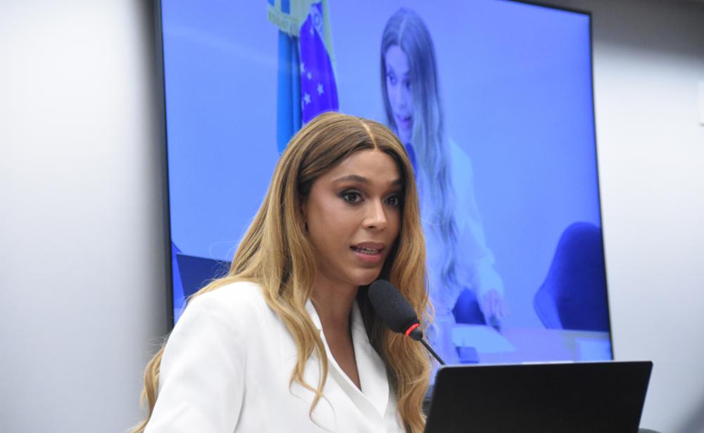 Comissão aprova projeto que torna racismo motivo de rescisão indireta de contrato de trabalho