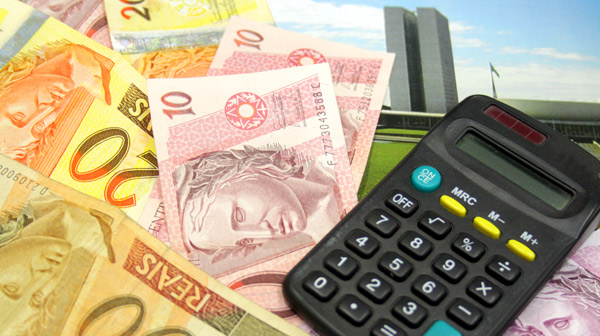Comissão aprova projeto que acelera desconto de máquinas novas nos impostos