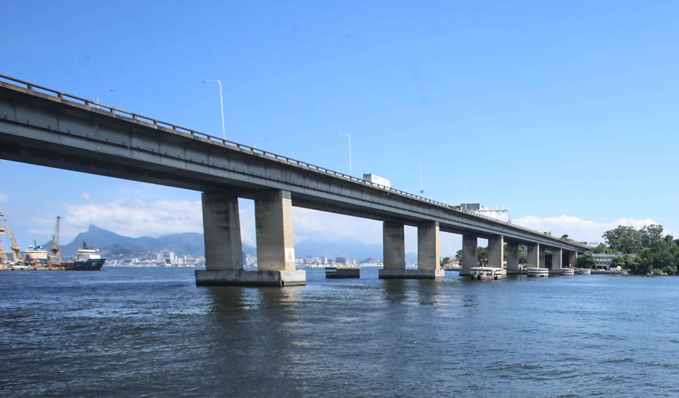 Acesso à Ponte Rio-Niterói pela Av. Jansen de Melo será interditado nesta terça (11)