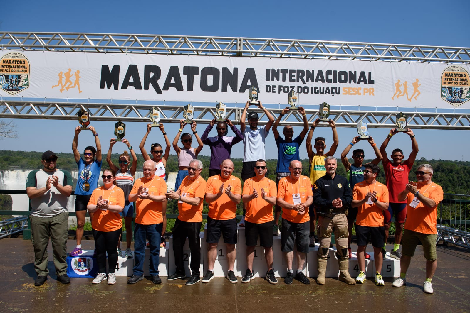 Sesc-PR: Derlys Ayala e Vivian Jelagat vencem 16ª Maratona Internacional do Foz do Iguaçu